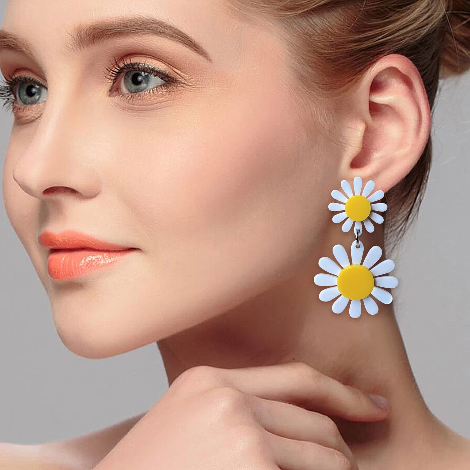 Fiklon Daisy Earrings for Women Dangle Dangling, White Flower Drop Earring 60s 70s Jewelry (Daisy-White)