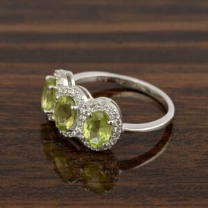 MOONEYE Trio Stone Ring! 7X5MM Oval Green Peridot Gemstone 925 Sterling Silver Bridal Wedding Ring (Silver, 9)