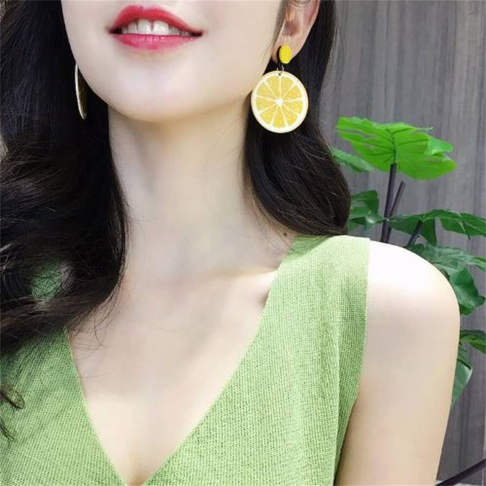 MALOYANVE Lovely Fruit Earrings for Women Cute Lemon Lime Orange Dangle Drop Earrings Acrylic Fun Earrings Summer Earrings Holliday Beach Vacation Jewelry (Yellow Lemon)