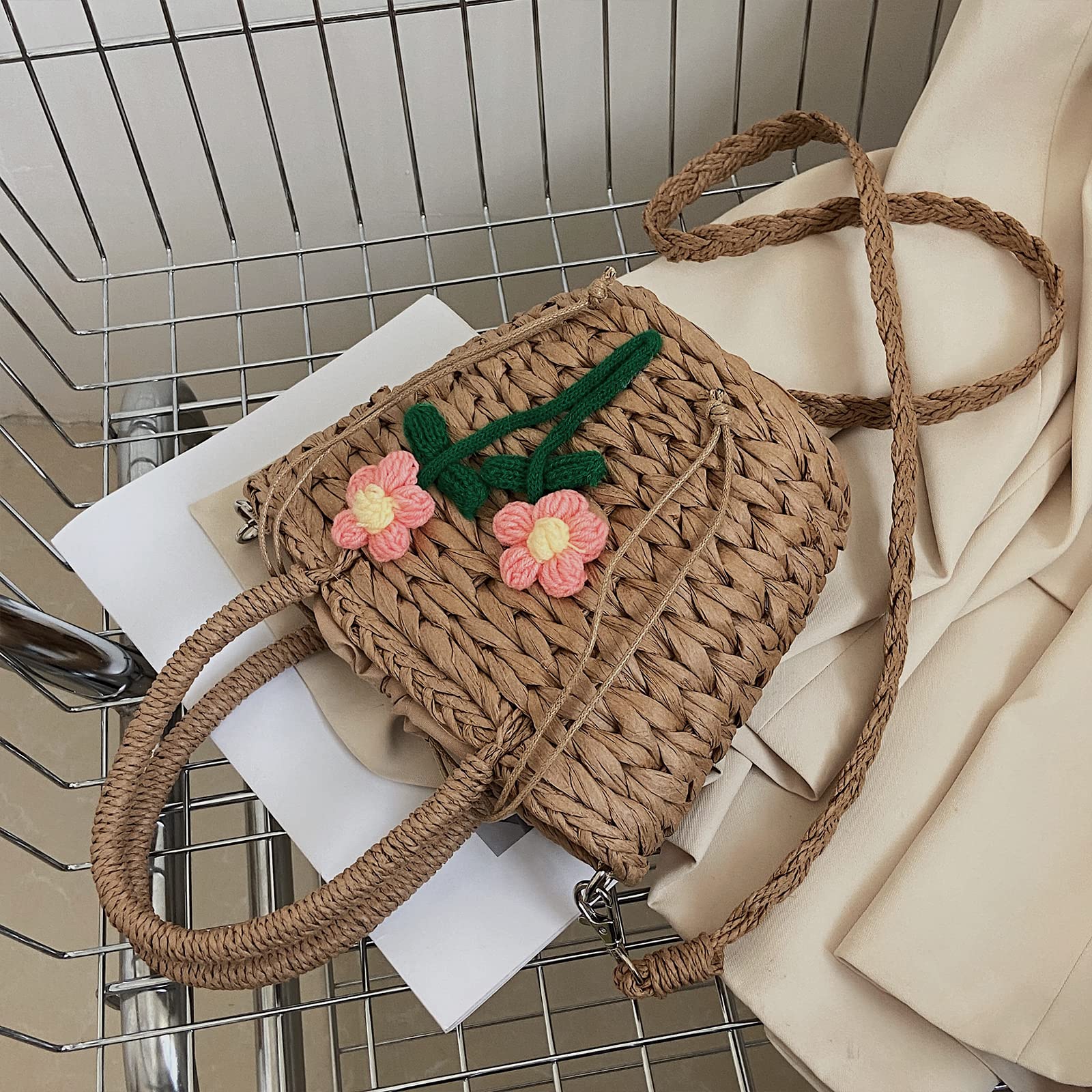 QTKJ Beach Bag for Women, Mini Straw Bag Handmade Crossbody Bag, Knitted Crochet Flowers Handbag, Boho Retro Straw Tote Bag, Woven Bag Suitable for Vacation Travel Work (Khaki)