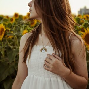 Suavell You Are My Sunshine - Sunflower Necklace Locket for Women. 18K Gold Plated Pendant with Engraved Hidden Message – Gifts for Women, Mom, Mother, Daughter, Sister.