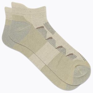 Merrell Moab Hiking Mid Cushion Socks-1 Pair Pack-Coolmax Moisture Wicking & Arch Support, Low Cut Tab-Oatmeal, M/L (Men's 9.5-12 / Women's 10-13)