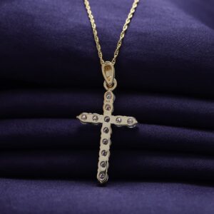 SAVEARTH DIAMONDS 1 1/10 Carat Round Cut Lab Created Moissanite Diamond Cross Pendant Necklace In 14K Yellow Gold Over Sterling Silver For Women With 18" Chain(VVS1 Clarity, 1.10 Cttw)