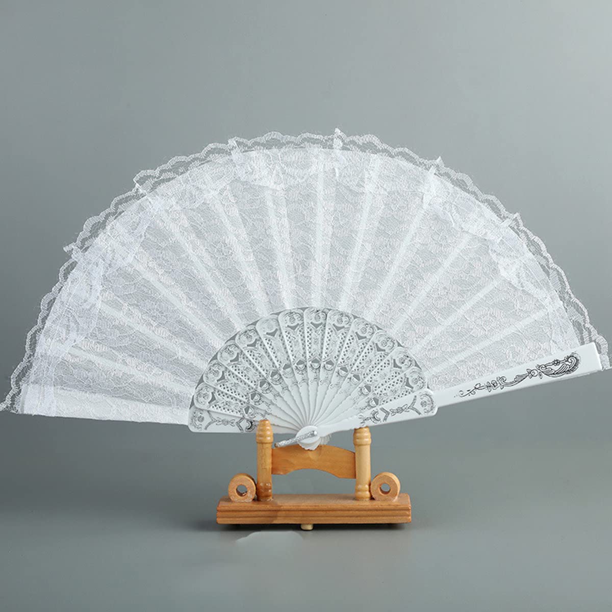 sehtorry White Lace Hand Folding Fan Bridal Dancing Props Floral Handheld Fan for Women Wedding Décor or Party Dess-up Favors