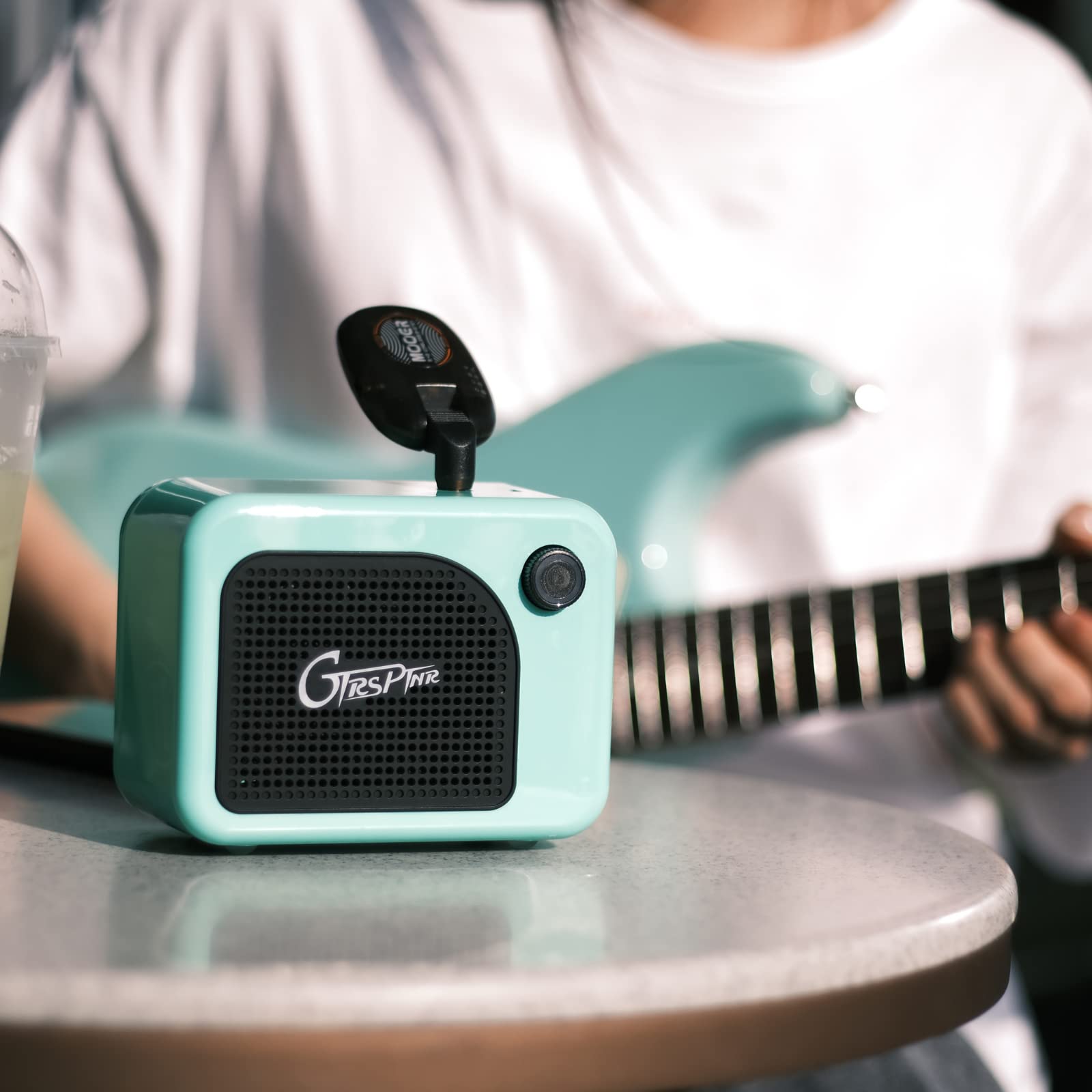 MOOER GCA5 Rechargeable 5W Mini Bluetooth Speaker, Guitar Amp, Bass Amp with Prime P1 Intelligent Pedal for electric guitar, bass guitar, acoustic guitar