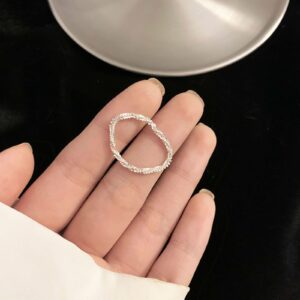 Zeshimb Sparkling Gypsophila Rings Silver Starry Minimalist Ring Shiny Thin Twist Ring Sparkling Knuckle Band Women Jewelry Gift for her