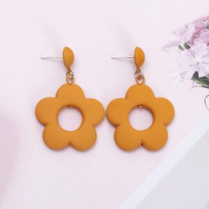 Flower Earrings, 60s Flower Earrings, 70s Earrings, Floral Earrings, Bohemian Boho Earring, Groovy Earrings, Dangle Flower Earrings (Pastel Yellow)