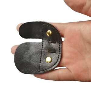 MiOYOOW Archery Finger Guard, Archery Finger Tab with Adjustable Ring for Recurve Bow and Archery Practice（Right Hand）