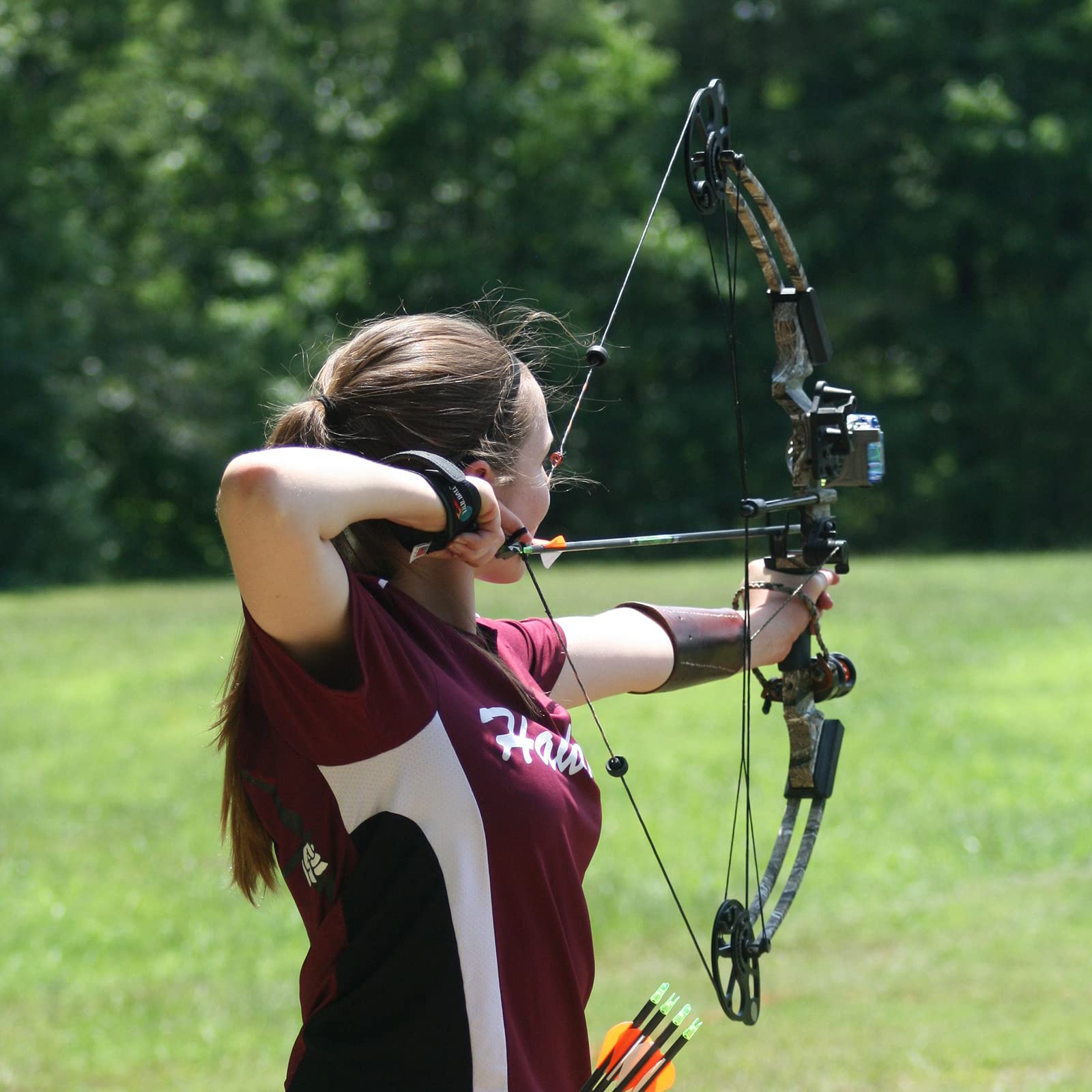 WUXLISTY Youth Compound Bow Set 15-45 Lbs for Teens and Beginner, Package with Archery Hunting Equipment, 5 Pin Sight, Max Speed 320fps, Adjustable, Right Hand, Snake Camo