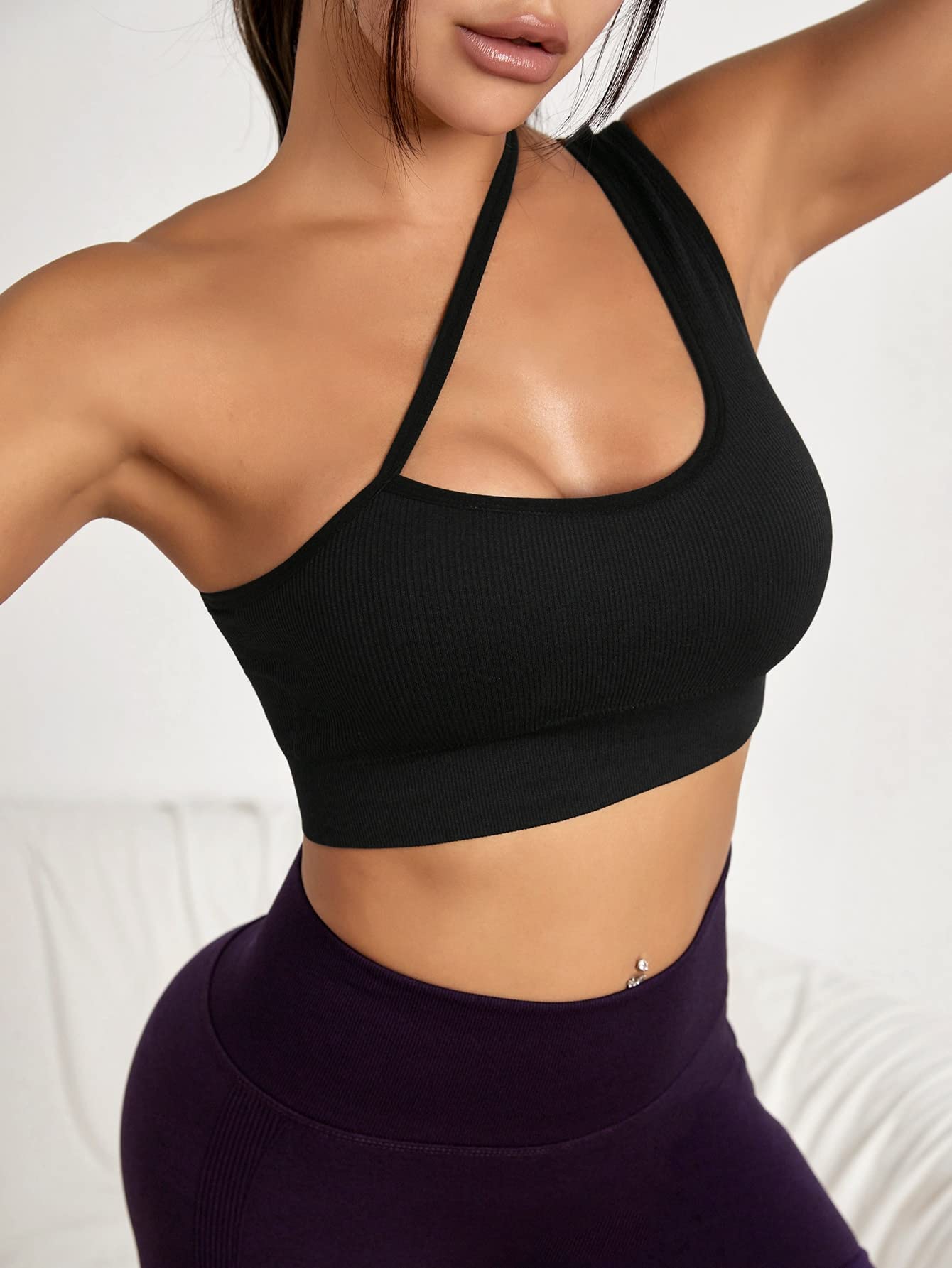 SOLY HUX Women's One Shoulder Sports Bra Cut Out Sleeveless Workout Running Yoga Crop Top Black S