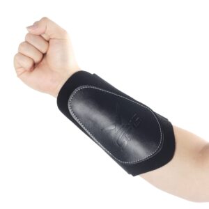 fenjaner archery arm guard leather forearm armguard adjusttable bow arm protector for adult youth hunting practice (black)