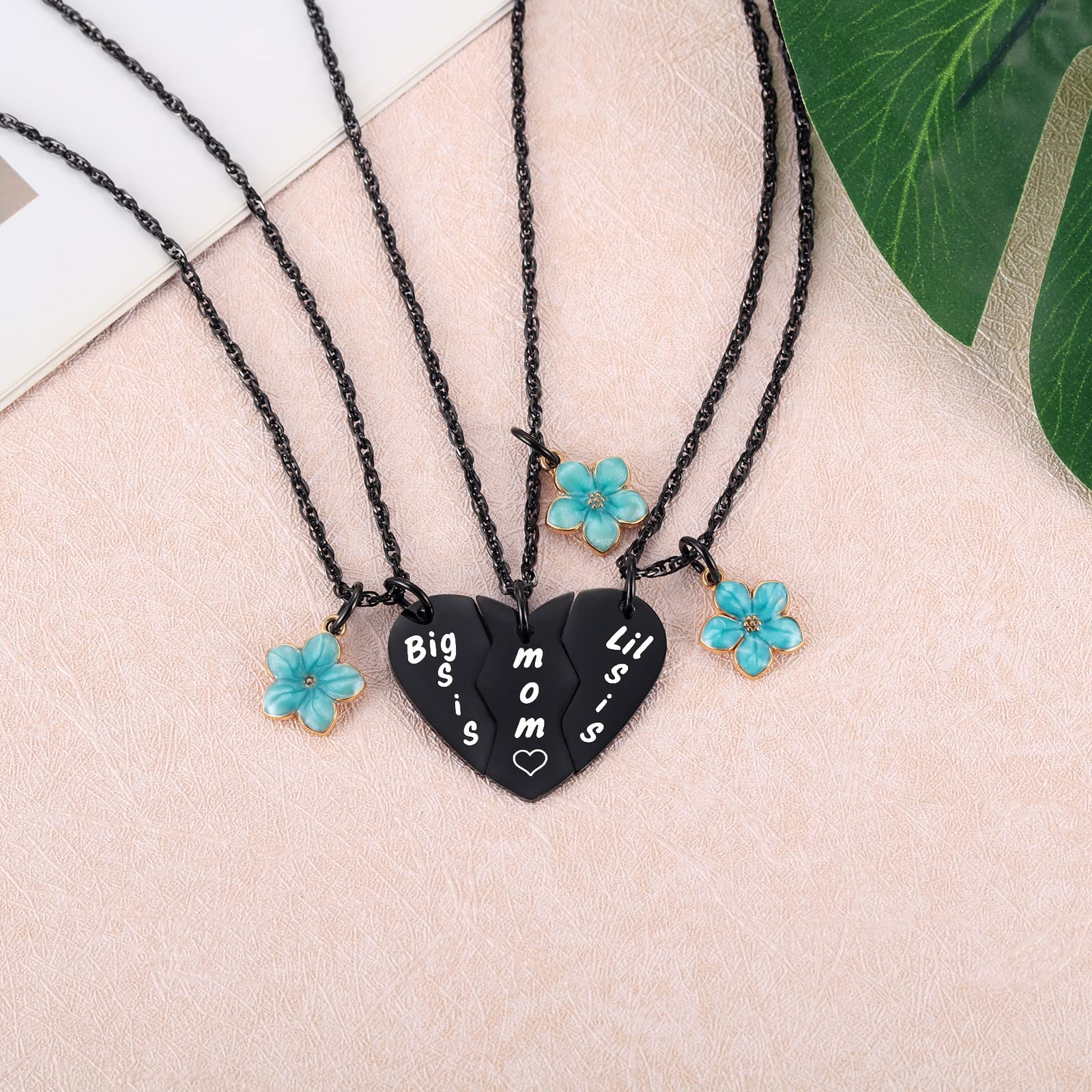 Aesnefe Mom Big Sister Little Sister Pendant Necklaces Set for 3, Mother Daughters Matching Heart Necklace from Mom to Daughter Gift, Daughter to Mom Birthday Mothers Day Jewelry Gifts