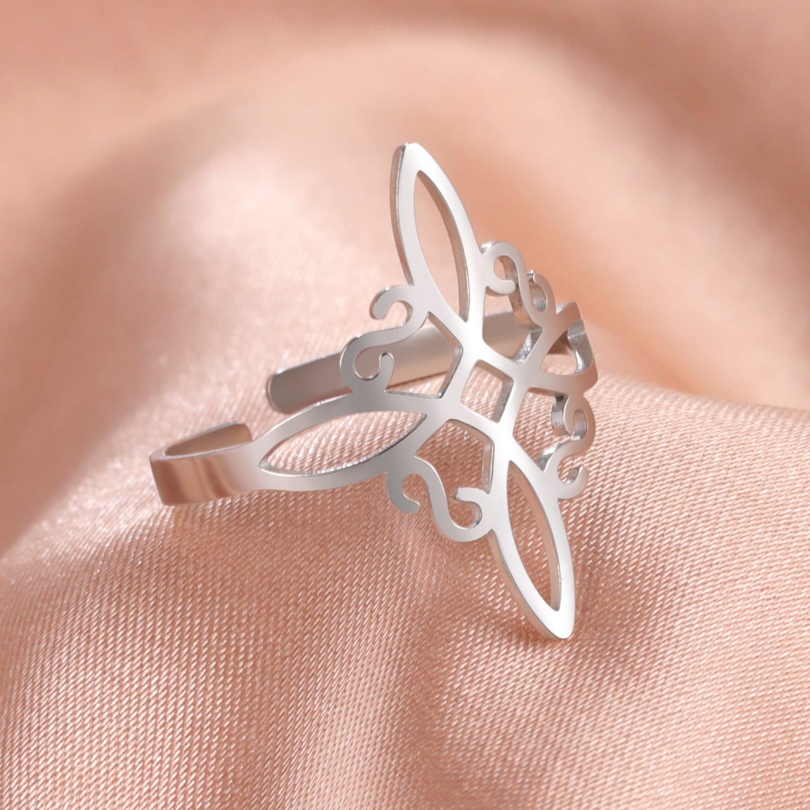 TEAMER Witches Knot Ring Stainless Steel Witchcraft Celtic Love Knot Ring for Women Geometric Celtic Knot Pendant Vintage Jewelry (Witches Knot -Silver)