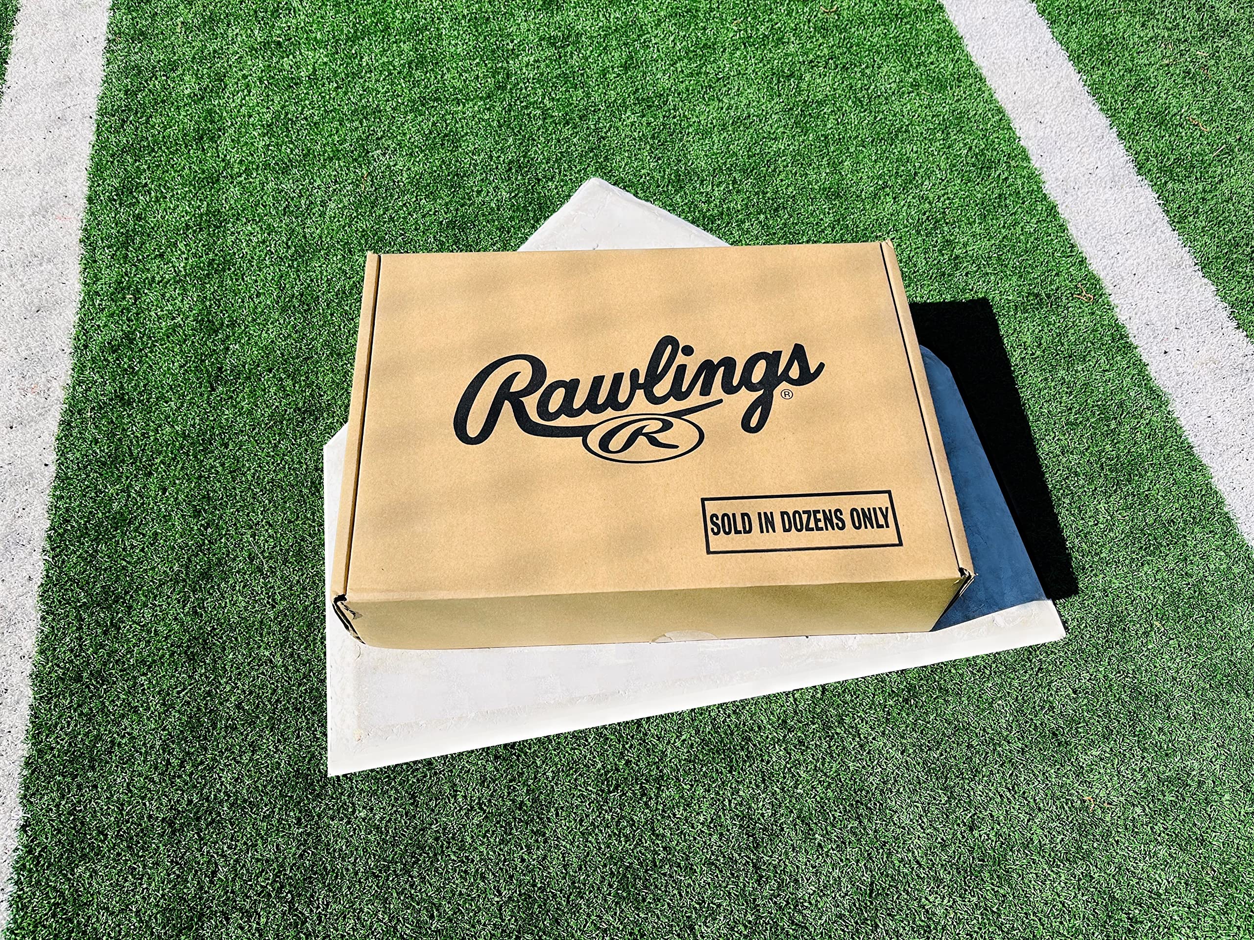 Rawlings | Official League Baseballs | Competition Grade | ROLB1 | Youth/14U | Game/Practice Use | 12 Count, White