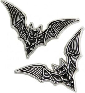 nice2pcs bat enamel pin alternative goth witchy style bat jewelry halloween accessory