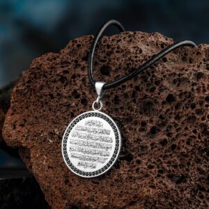 925 Sterling Silver Original Leather Rope Arabic Ayatul Kursi Written Islamic Micro Black Zircon Stone Decorated Handmade Necklace Pendant Accessory Jewelry Prayer Necklace (Leather Rope Length 50 CM)