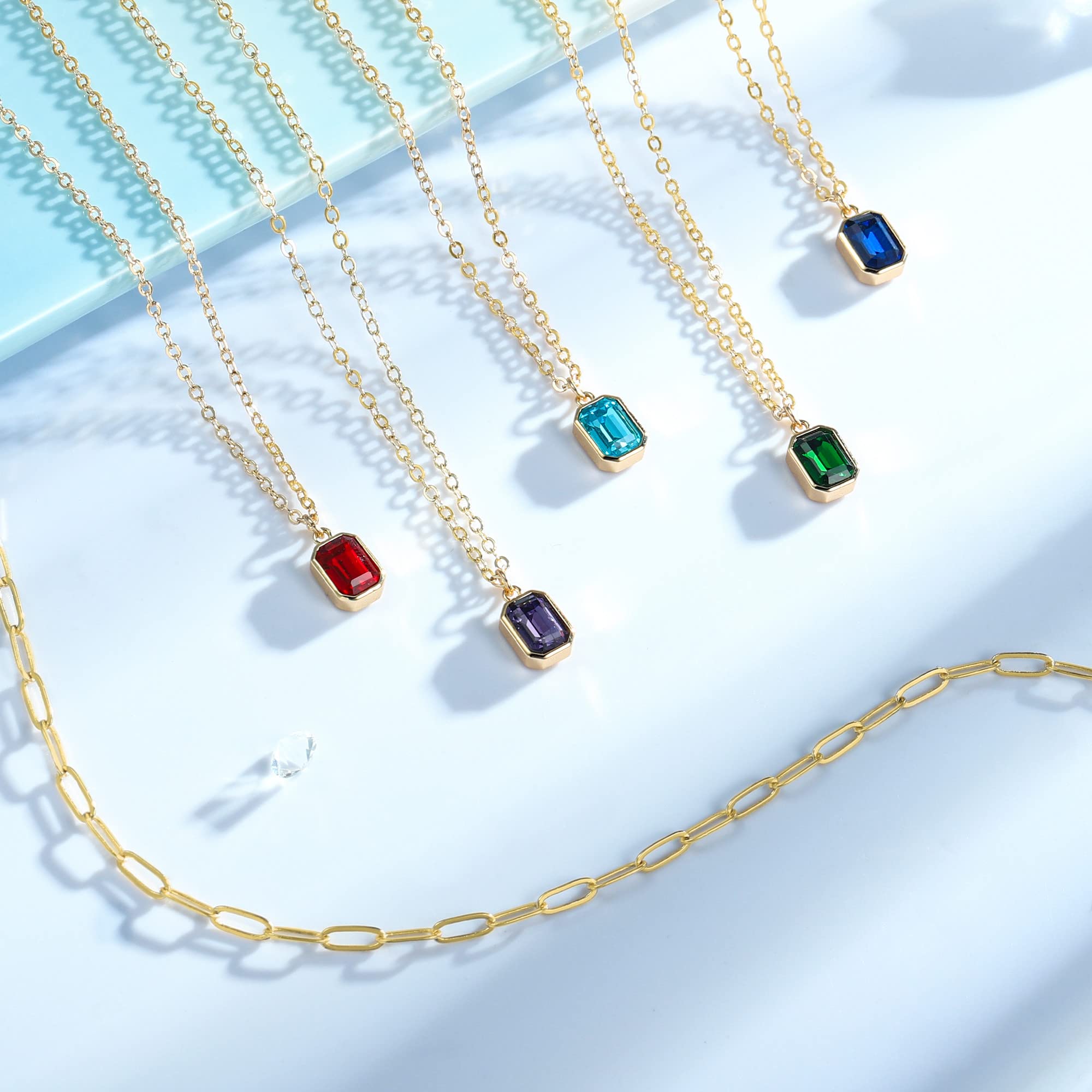 Vrsilver Birthstone Necklace for Women, Layered Gold Necklaces for Women Trendy Emerald Necklaces for Women May Birthstone Necklace for Girls Birthday Gifts for Women Gold Layered Necklaces for Women