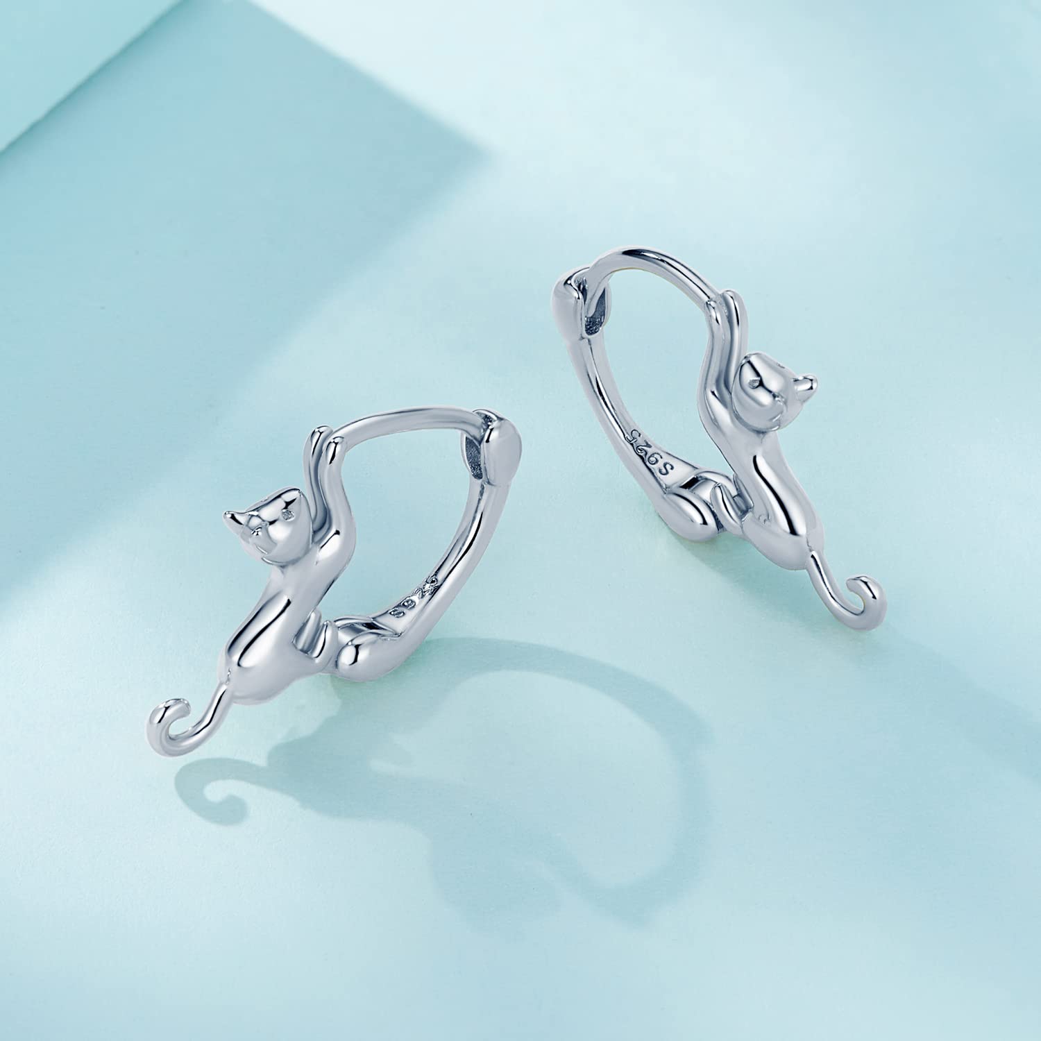 MUNDELL 925 Sterling Silver Cute Cat Tiny Huggie Hoop Earrings for Cat Lovers Hypoallergenic Earrings for Women Fine Jewelry