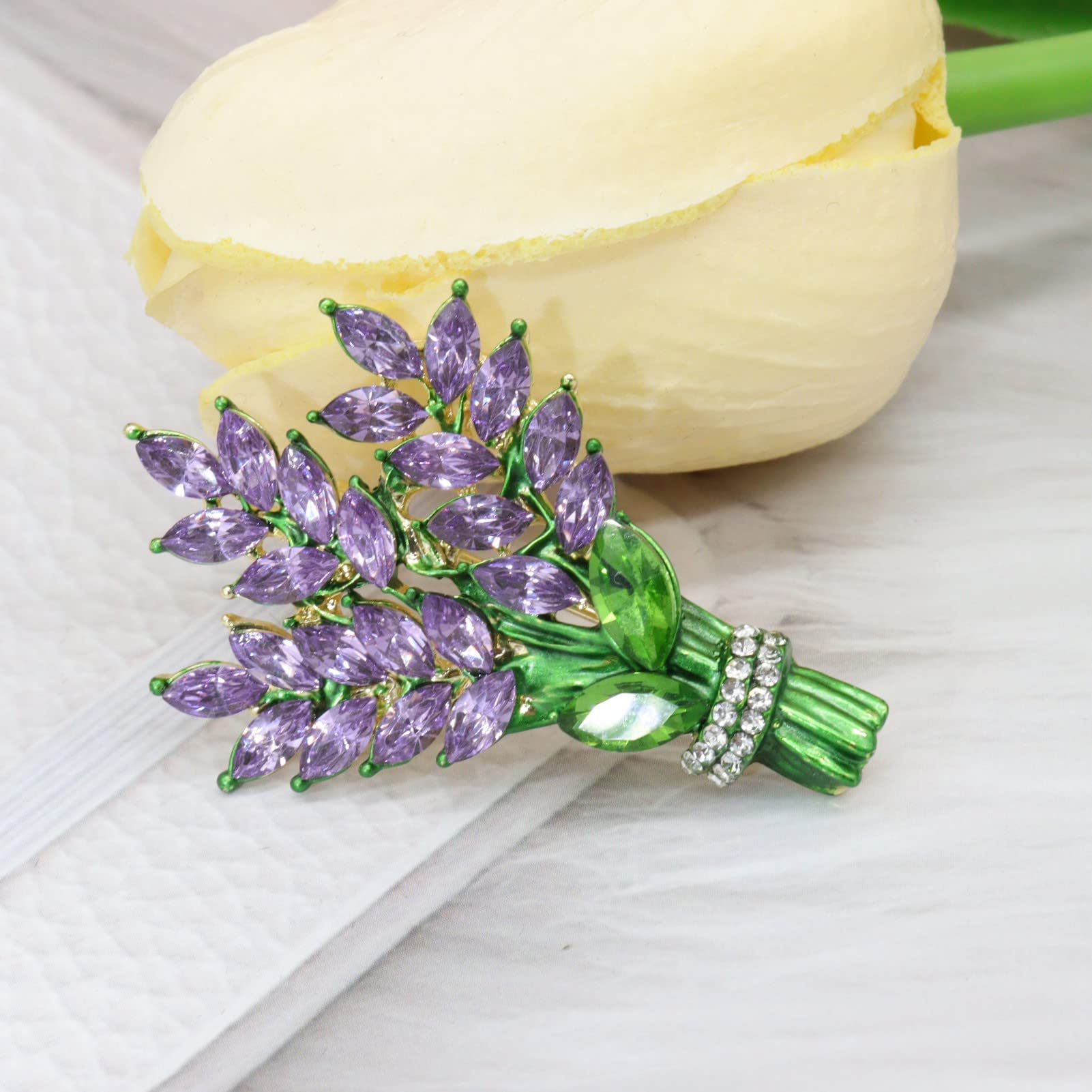 Purple Lavender Flower Brooch Pins Crystal Rhinestones Elegant Accessories Jewelry Women's Brooches and Pins Fashion Jewelry Wedding Floral Lapel Pins