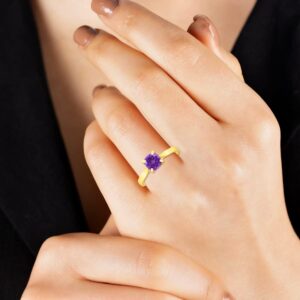 Square Princess Cut 6MM Amethyst Solitaire Ring in 10K Yellow Gold