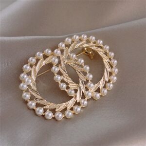 Round Brooch Pin with Pearl for Women Girls Faux Pearl Lapel Pin Wedding Party Bridal Jewelry Vintage Simulated Pearl Flower Brooch Pin