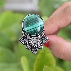 Rekha Gems Malachite Ring-925 Sterling Silver Ring-Vintage Ring-Handmade Ring-Birthday Gift-Green Gemstone Ring-Boho and Hippie Ring-Birthstone Ring-Malachite Jewelry- RMK13 (4.50 US)