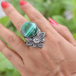 Rekha Gems Malachite Ring-925 Sterling Silver Ring-Vintage Ring-Handmade Ring-Birthday Gift-Green Gemstone Ring-Boho and Hippie Ring-Birthstone Ring-Malachite Jewelry- RMK13 (4.50 US)