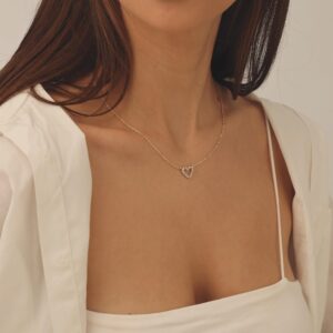 GUOKE Heart Necklaces for Women, Cute Necklaces 14K Gold Plated Dainty Necklace Heart Pendant Necklace Mothers Day Love Jewelry