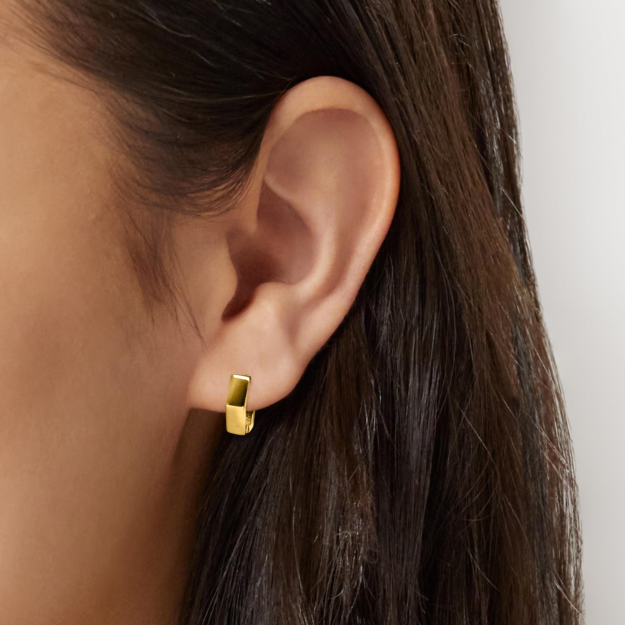 Canaria 10kt Yellow Gold Geometric Huggie Hoop Earrings