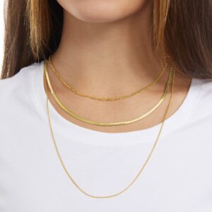 Amazon Essentials 14K Gold Plated Fine Curb Chain 24", Yellow Gold