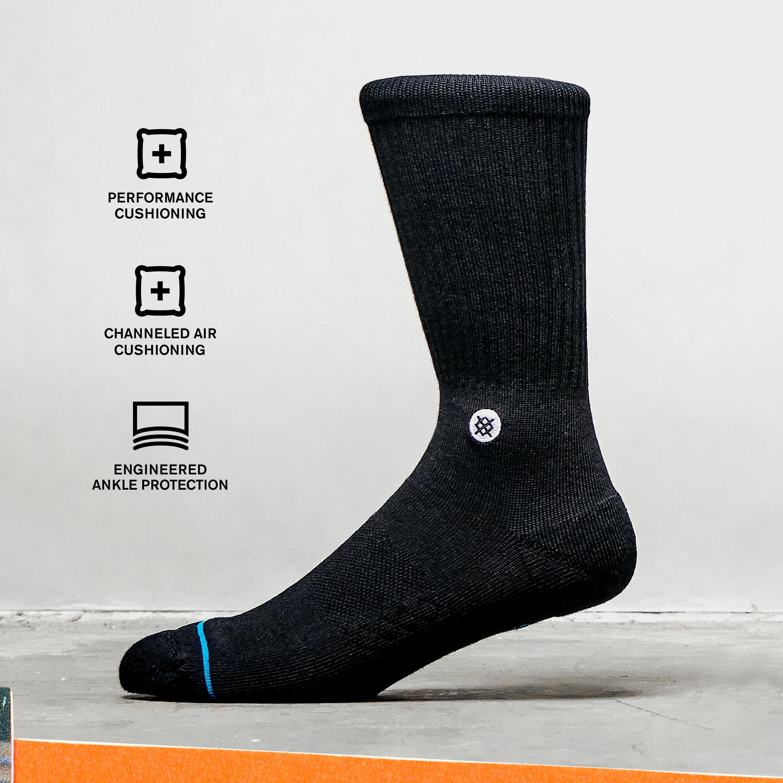 Stance Cloaked Mid Crew Socks (Large, Washed Black)