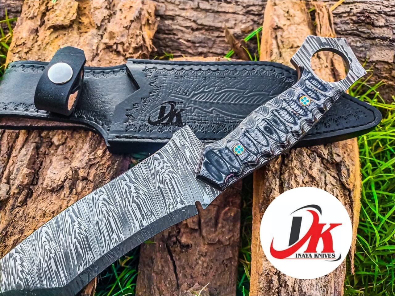 Custom hand made Damascus steel hunting knife,11" inches Skinner,out door survival camping,fix blade, classic, Christmas gift, nice grip handle,sharp, slicer, Leather sheath HUNT-01