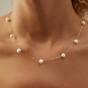 VRIUA Pearl Necklaces for Women, Gold Pearl Necklace 14k Gold Plated Pearl Necklace Dainty Pearl Necklace Everyday Minimalist Gold Necklace for Women