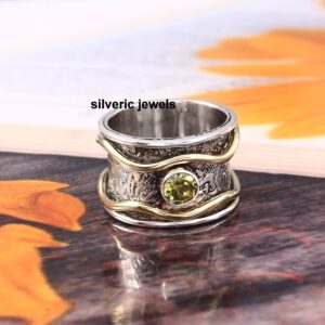 Spinner Peridot gemstone sterling silver ring Anxiety Meditation Spinning ring Statement Band silver jewelry (8.5)