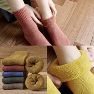 Keuien Womens Wool Socks, 5 Pairs Thick Winter Warm Socks, Soft Thermal Socks Gifts for Women