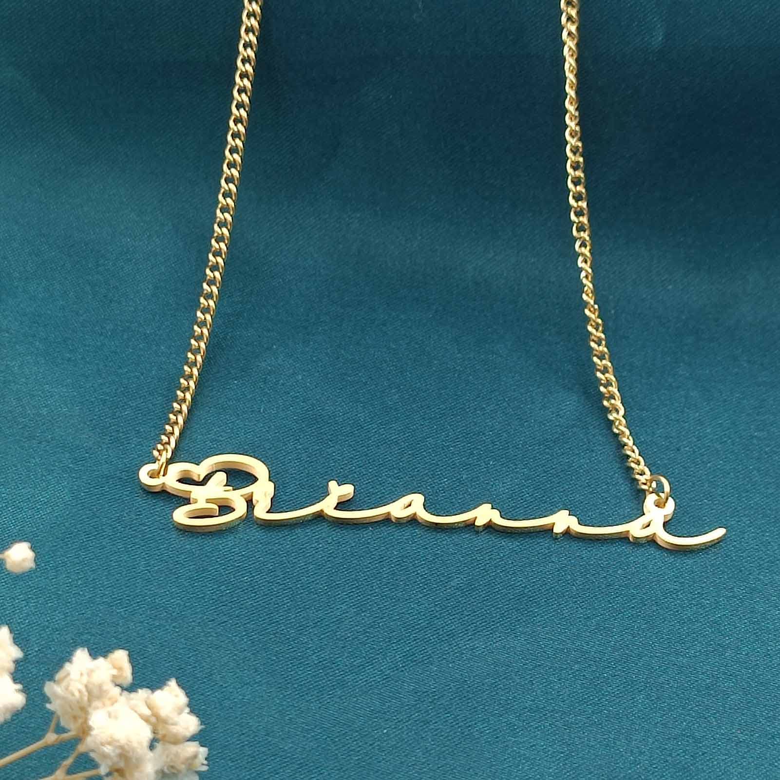 QeenseKc Gold Bella Name Necklace Personalized Heart Initial Charm Pendant Jewelry for Women Christmas Gift