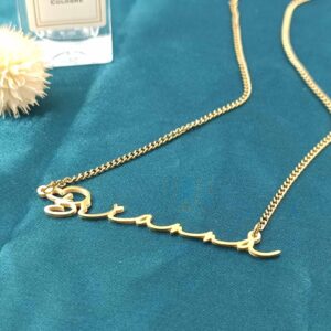 QeenseKc Gold Bella Name Necklace Personalized Heart Initial Charm Pendant Jewelry for Women Christmas Gift