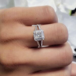 Princess Cut Engagement Rings for Women White Gold 1-1/3 Carat(ctw) Moissanite Engagement Ring Platinum Plated Silver 10K 14K 18K Gold Wedding Anniversary Promise Rings with Text Engraving(Platinum Plated Silver)