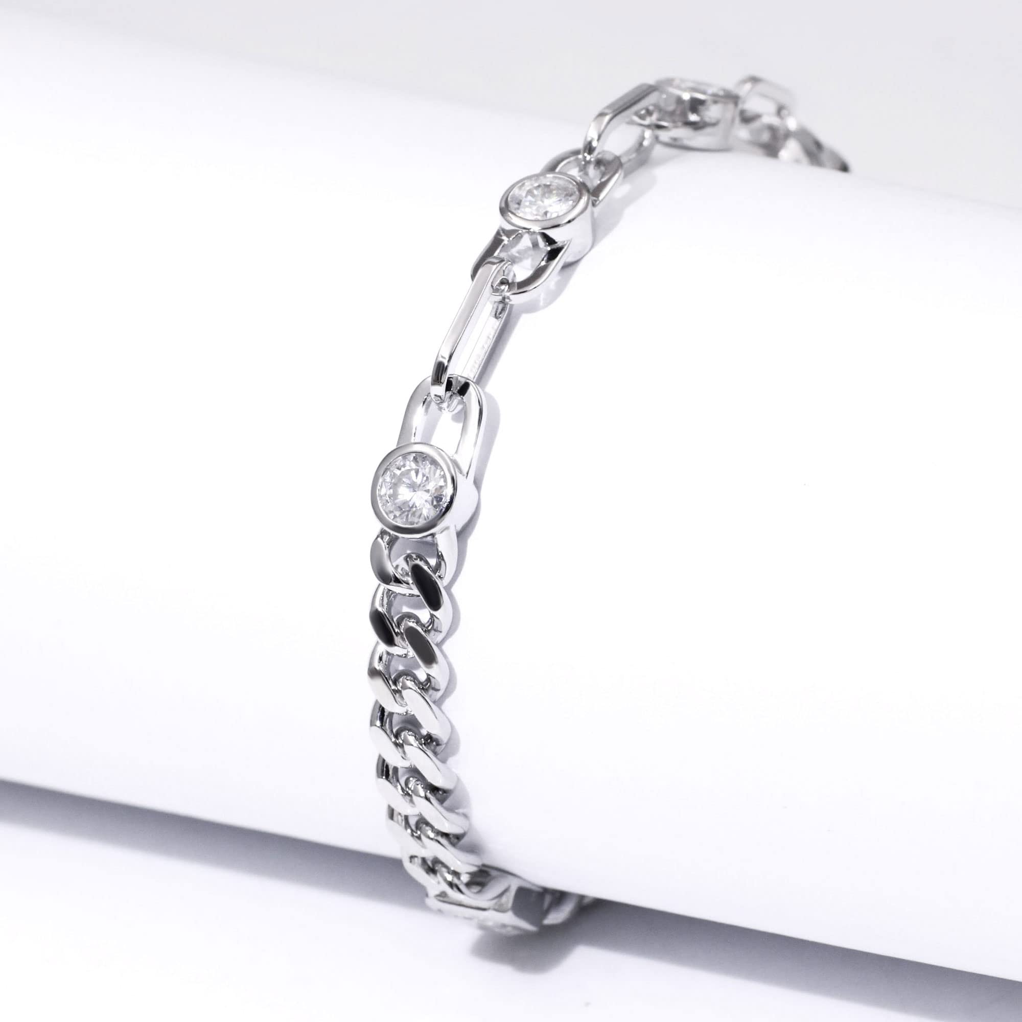 fixestar Paperclip Chain Bracelet 6.5-7.5 Inch I 3ctw DF VVS Emerald Cut Moissanite Diamonds Bracelets for Women I Silver with 18K White Gold Plated 6mm Cuban Link Chain Bracelet