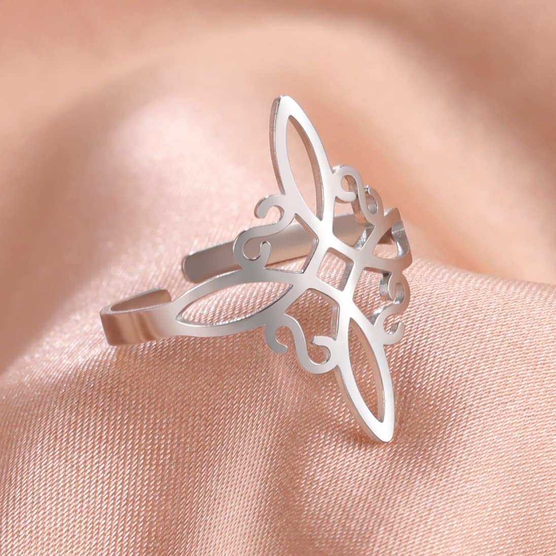 UNIFT Witches Knot Ring For Women Stainless Steel Geometric Style Elegante Chic Irish Celtic Knot Adjustable Ring Witchcraft Amulet Jewelry (Silver)