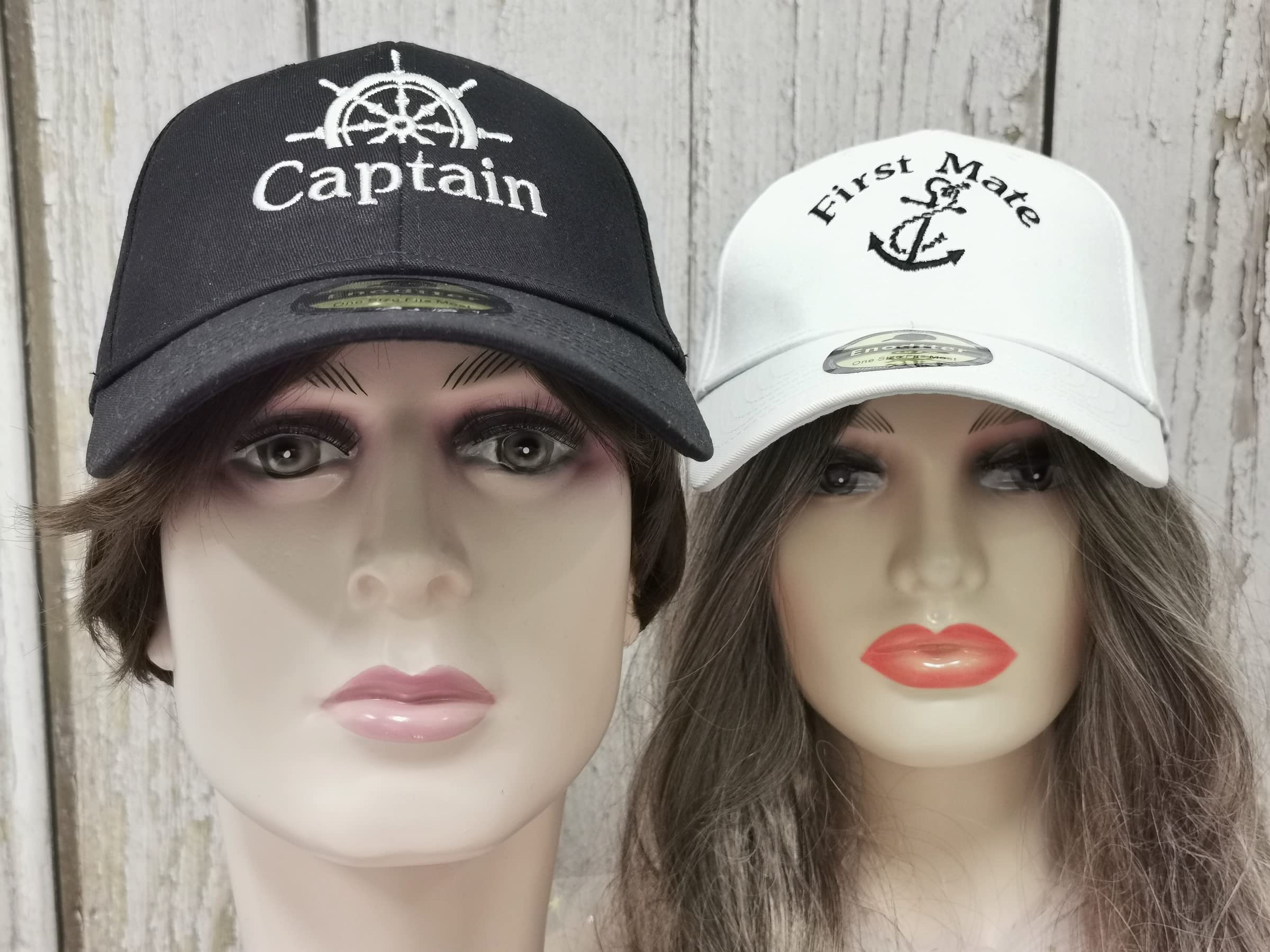 Enodtter Embroidered Captain & First Mate Hats for Men Women, Black & White Skipper Boating Baseball Caps for Couples, Nautical Marine Sailor Hats