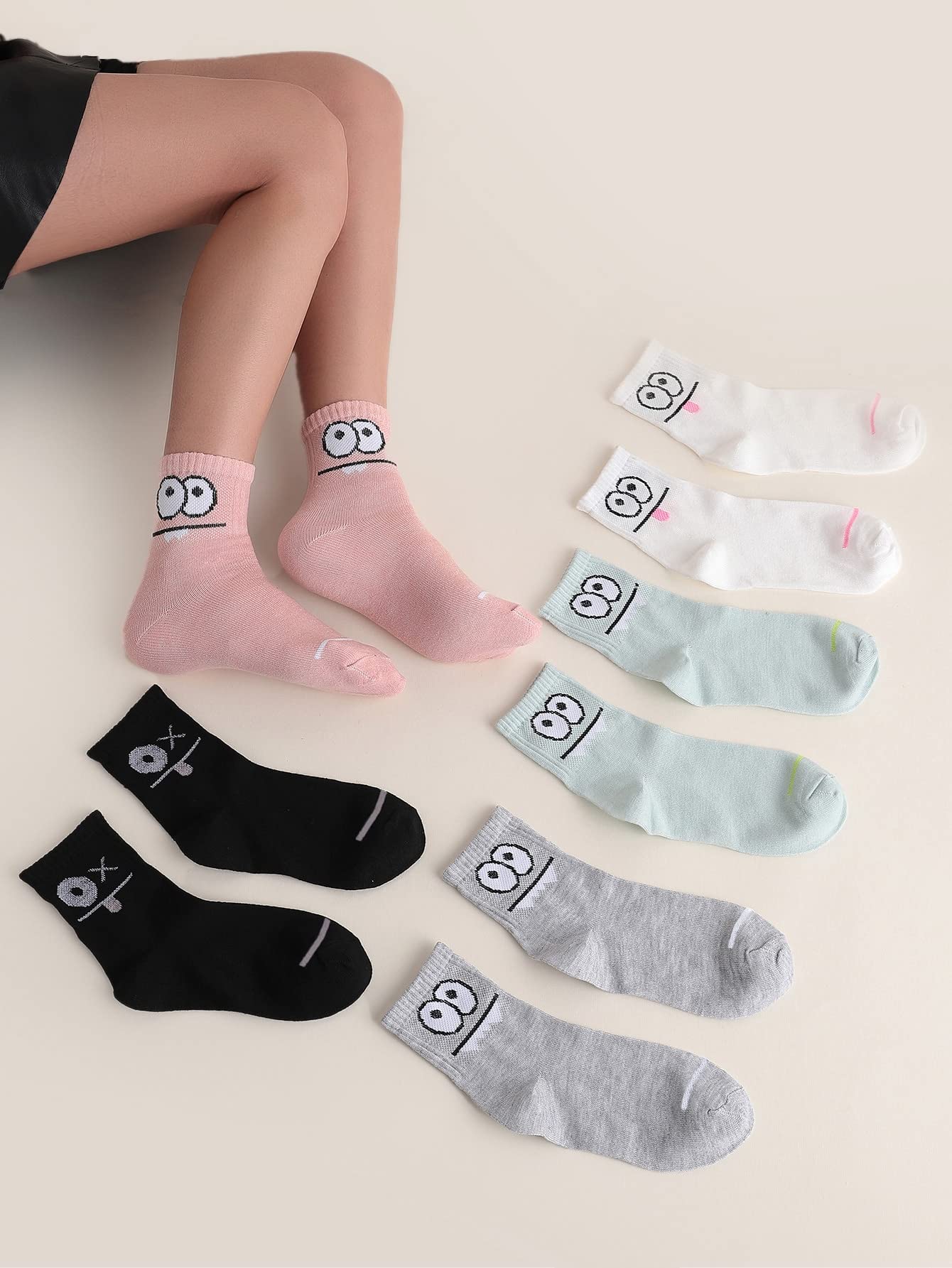 SHENHE Women's 5 Pairs Graphic Letter Print Athletic Running Mid Calf Crew Socks Cartoon Multicolor One Size