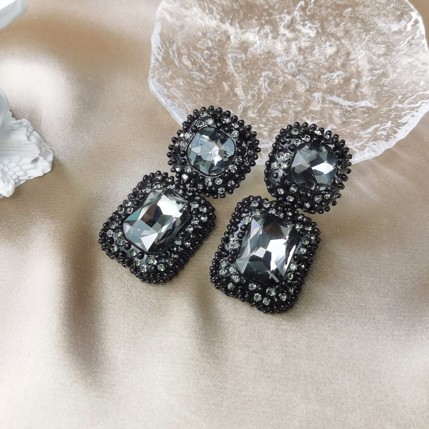 VANGETIMI Black Crystal Statement Drop Earrings Fashion Rhinestone Rectangle Dangle Earrings Evening Prom Pageant Party Earrings for Women