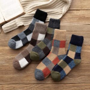 Ikevan 5 Pairs of Mens Socks Winter Soft Warm Cold Knit Wool Socks And Plaid Stocking