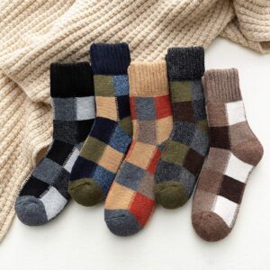 Ikevan 5 Pairs of Mens Socks Winter Soft Warm Cold Knit Wool Socks And Plaid Stocking