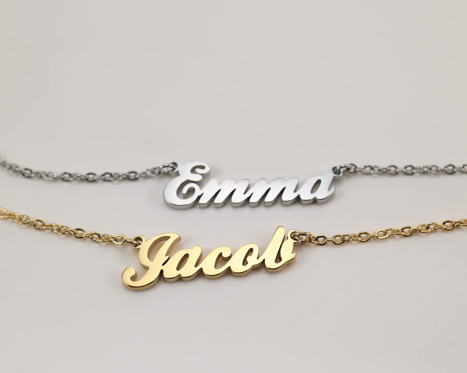 Chingona Name Necklace Personalized Engraved Name Pendant for Womens Friends