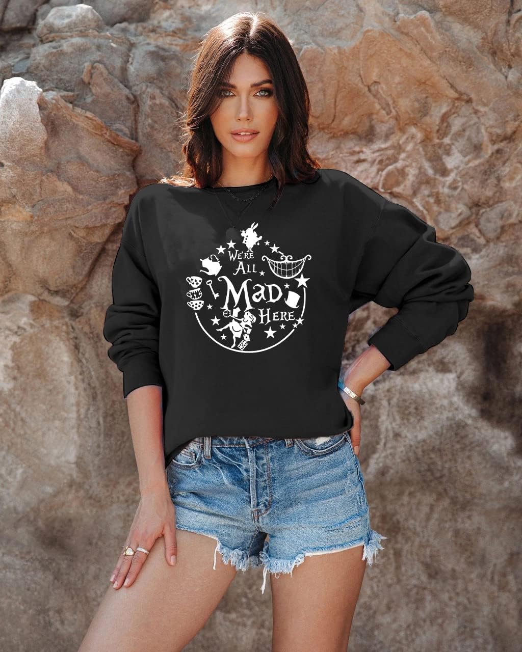 ASTANFY Alice in Wonderland Sweatshirt Women Vintage Mad Hatter Shirt Magic Kingdom Pullover Vacation Long Sleeve Tops Black