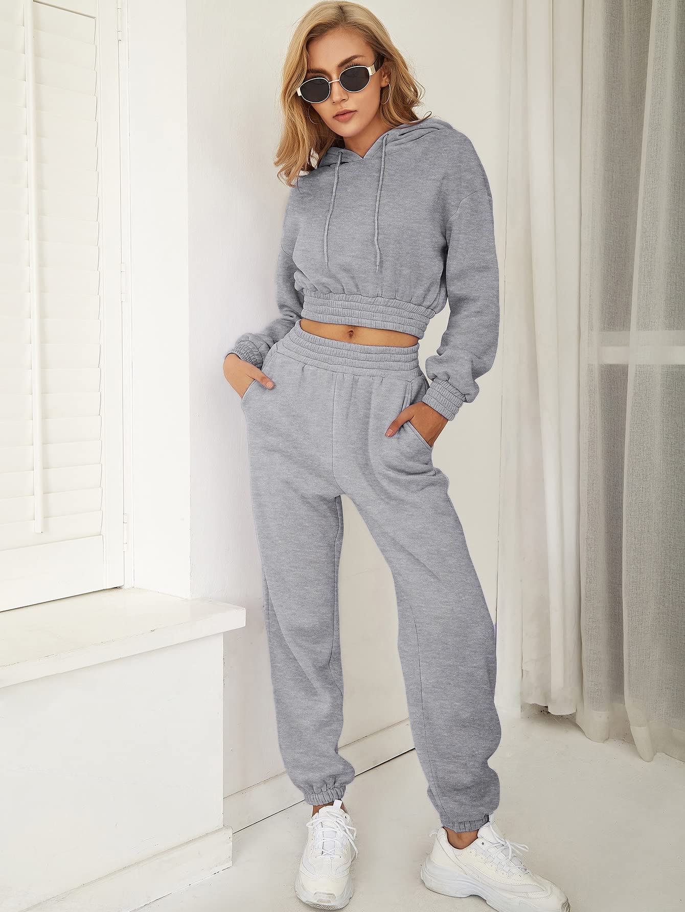 MakeMeChic Women's Sweatsuits 2 Piece Outfits Cropped Hoodie Pullover Top and Jogger Sweatpants Set Light Grey S