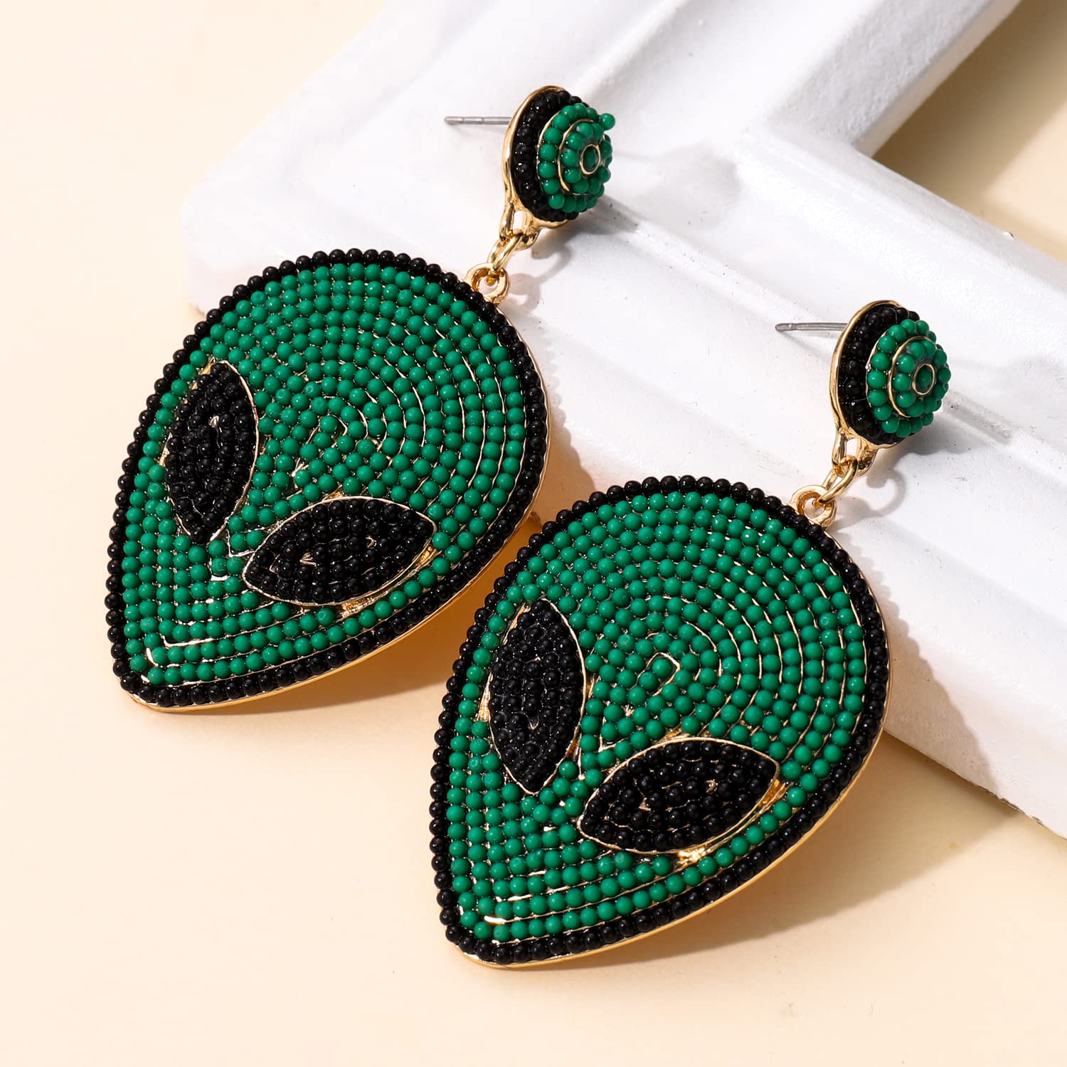 Beaded Alien Earrings Chunky Green UFO Alien Drop Dangle Earring for Women Funny Earring Birthday Gifts