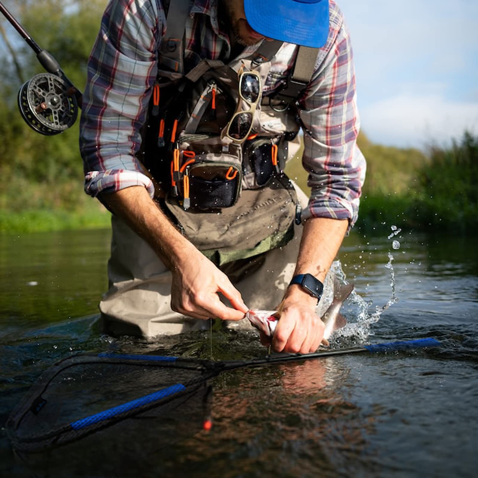 MoiShow Fishing Tackle Backpack Storage Bag Standard(14.9 * 9.4 * 5.1in),Floating Fishing Net for Freshwater or Saltwater